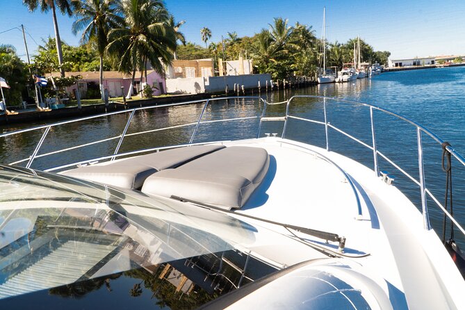 40' Sealine Cruise with Captain and Stew - Miami’s Sculptures Moment: The Peterson Statues You Can Spot From the Water