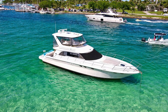 52' Yacht Rental in Miami Beach with Experienced Captain - What a 4-Hour Biscayne Bay Yacht Day Really Means