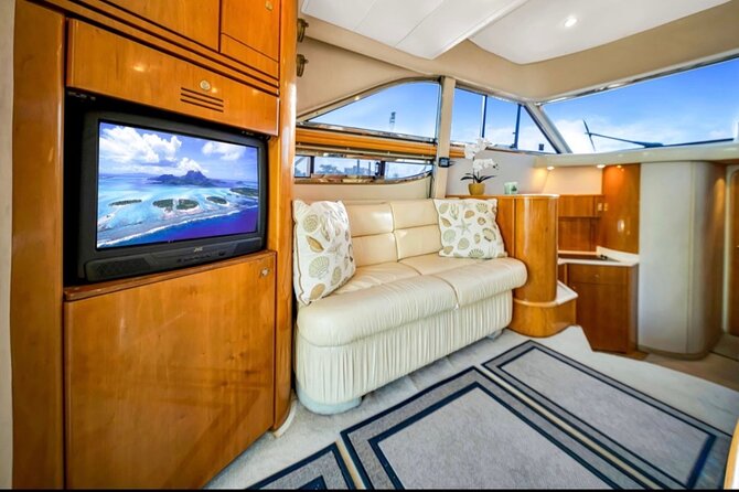 55ft + FREE HOUR Miami Yacht Rental 3 to 6 Hours 13 People - Timing Tips for a 3 to 6 Hour Charter