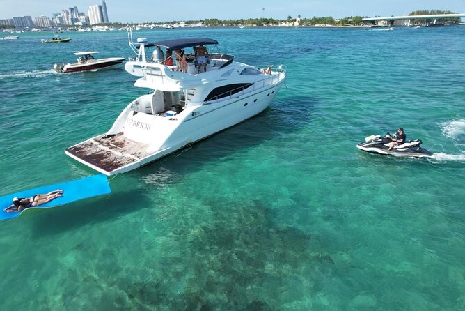 65ft Yacht Charter in Miami - Why a 65ft private yacht changes your Miami day