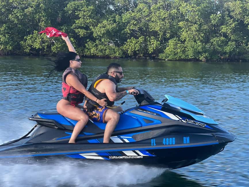 961 NW Seventh St Miami, FL 33136 Miami Jetski aventure #1 - Your Jet Ski Hour Near Miami’s Skyline: What the Ride Feels Like
