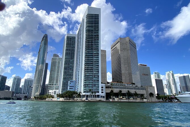 Bayside Marketplace: Millionaire Homes Boat, Stop at South Beach - Value check: why $35 can make sense for a 1 hour 15 cruise