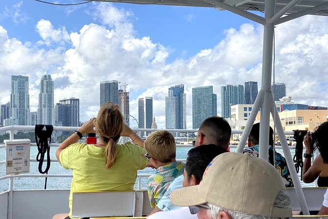 Bayside Marketplace: Millionaire Homes Boat, Stop at South Beach - Comfort and rules onboard: snacks, alcohol, sea sickness, and no bathrooms