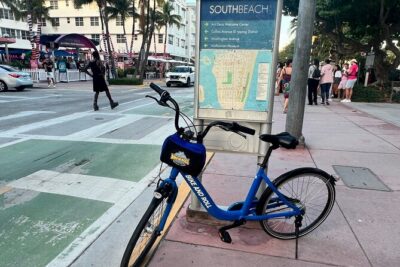 Bicycle Rental in Miami Beach - South Beach the Smart Way: Ocean Drive, Art Deco, and Beach Paths