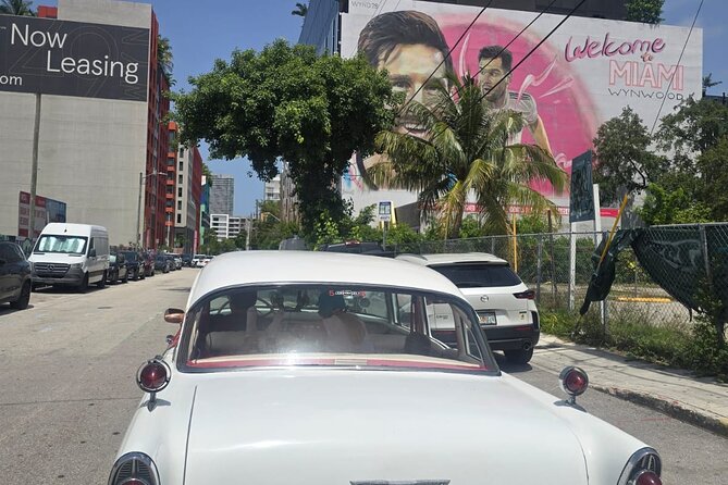 Classic Car Tour around Miami - Palm & Hibiscus Island cruising: where Miami feels like it skipped ahead
