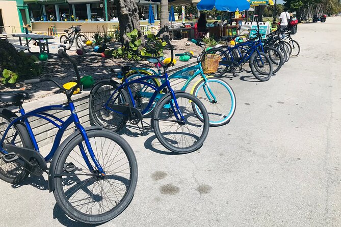 Cruiser Bike Rental at Crandon Park - Picking Up Your Cruiser at Crandon Park (6747 Crandon Blvd)