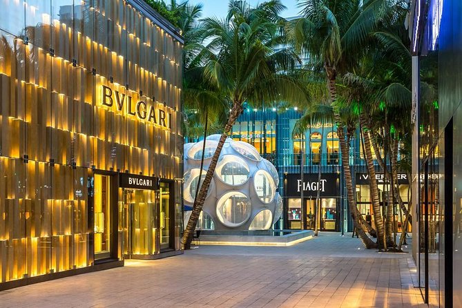 Customizable 4 Hour Private Miami City Tour - Little Havana and 305 Calle Ocho: the Cuban neighborhood finale