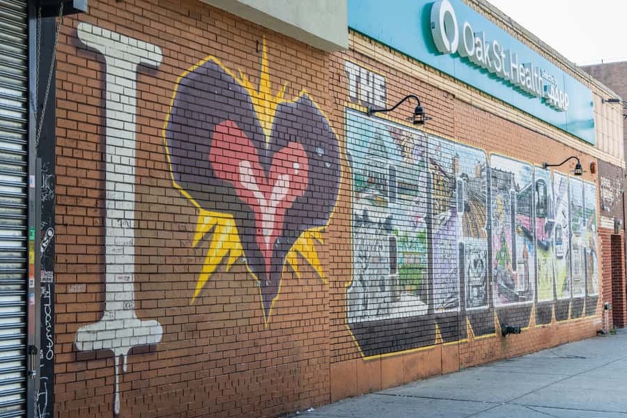 Discover NYC-Tour of Manhattan, The Bronx, Queens & Brooklyn - Harlem first: Apollo Theater and Shakespeare Steps