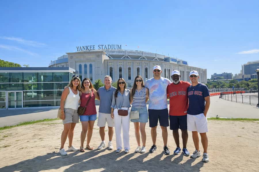Discover NYC-Tour of Manhattan, The Bronx, Queens & Brooklyn - Queens stops: Flushing Meadows Corona Park and sports landmarks