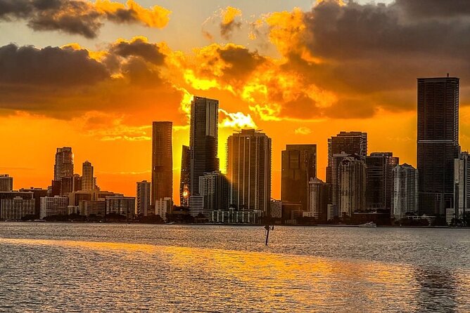 Evening Sightseeing Cruise on Biscayne Bay Miami - Price, Timing, and Value: Is $30 a Good Deal?