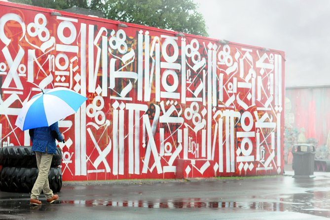 Explore Wynwood with local artist - Stop 2: a 45-minute walk through local and international street art