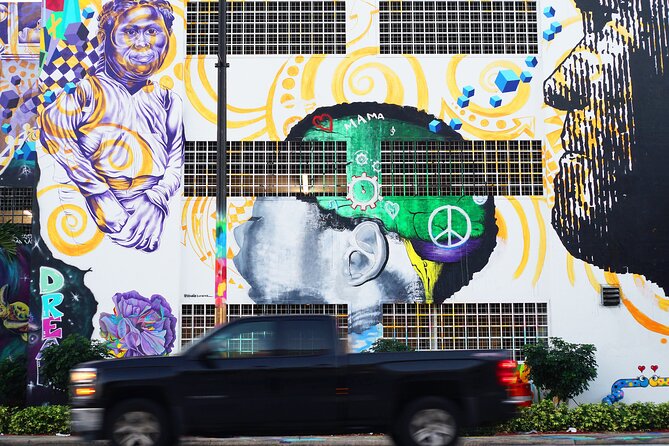 Explore Wynwood with local artist - What to bring for a better mural hour