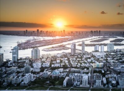 From Pembroke Pines: Helicopter Tour Over Miami - From Pembroke Pines to Miami Skyline: The Flight Flow