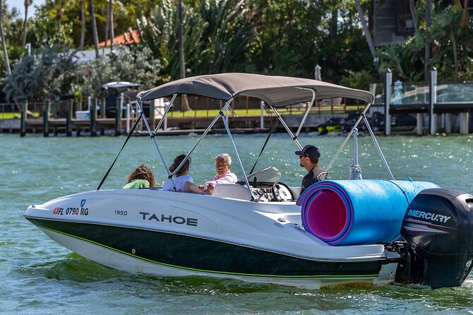 Fun Boat Rental with Captain in Miami Beach - up to 6 people - BYOB and Bluetooth: How to Keep Your Boat Day Stress-Free