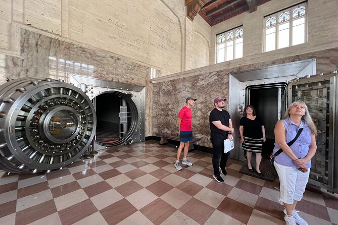 Hidden Gems of Downtown Miami Guided Walking Tour - Seybold Building and the Jewelry District: Style, Status, and Street Energy