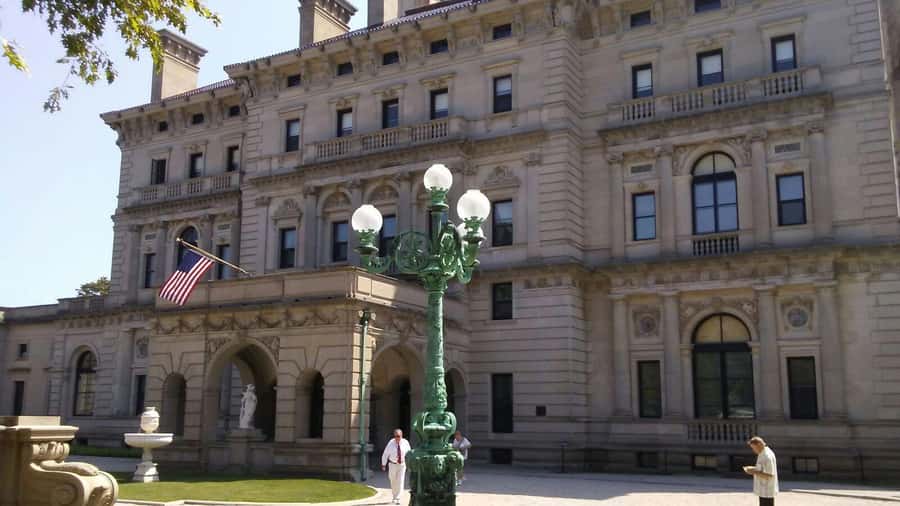 Historic Highlights of Newport,RI with with the Gilded Age - Colonial Newport: The Streets That Reach Back to the 1600s