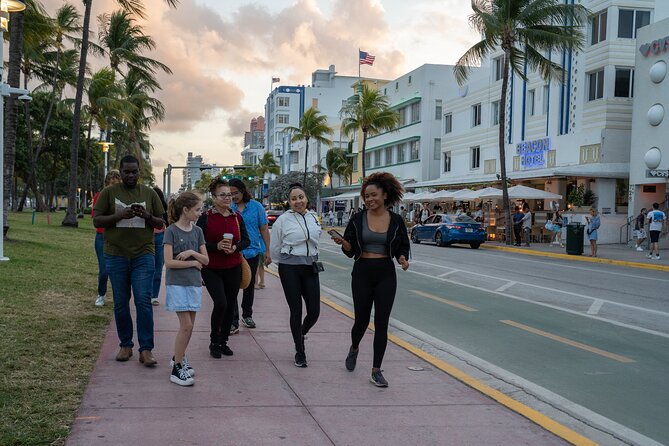 Hollywood Meets Miami Beach Movie and Tasting Tour - Stop 2: Espanola Way for Local Food, Pedestrian Vibes, and a Reset