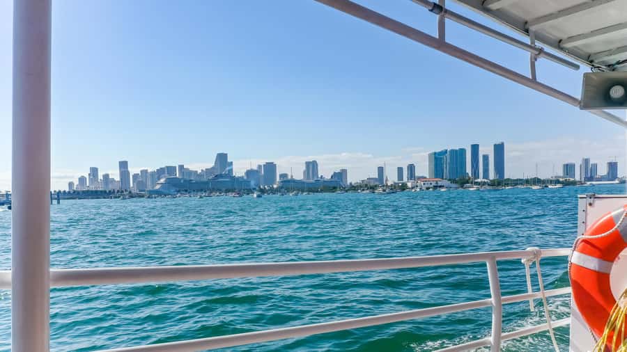 Hop-on Hop-off Water Taxi in Miami and Miami Beach - Miami Beach boarding spots: where you actually need to show up