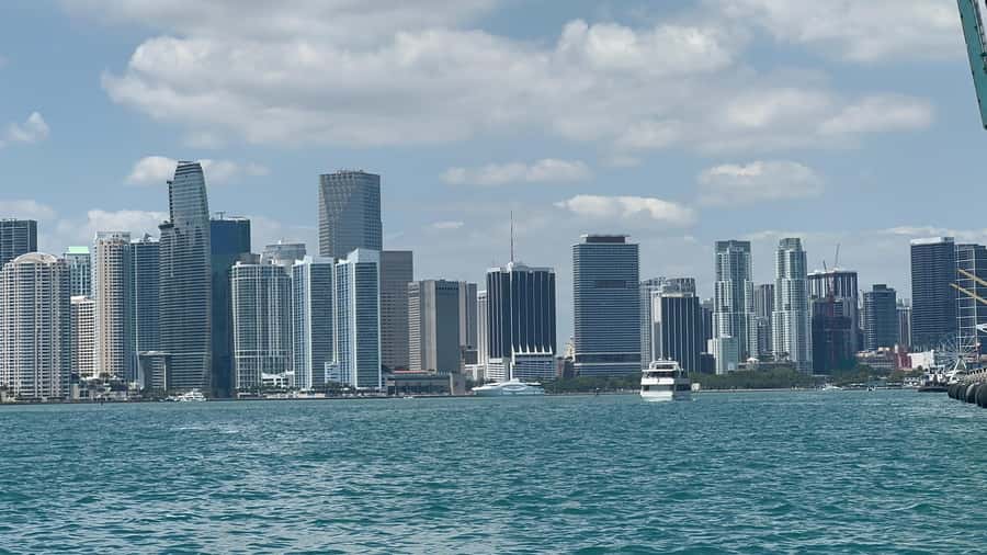 Hop-on Hop-off Water Taxi in Miami and Miami Beach - Bring this, skip that: sun protection and onboard rules