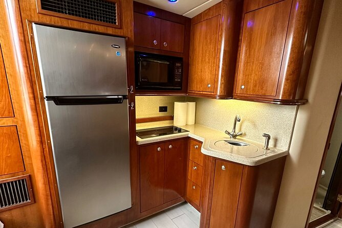 Island Fun Yacht Rental in Miami Beach - Timing Matters: Make the Charter Window Work for You