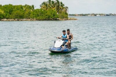 Jet Ski Miami : Experience the Ultimate Water Fun ! - The real thrill: riding fast, bouncing, and getting skyline photos
