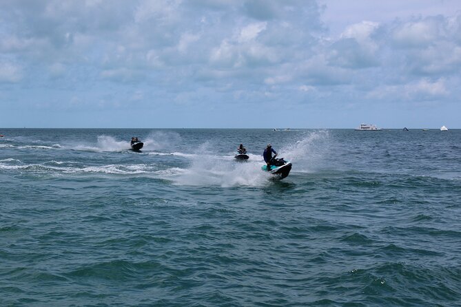 Key West Tours from Miami: Dolphin Discovery, Snorkeling & More ! - Breakfast Stop on the Way: Fuel Up Like a Pro