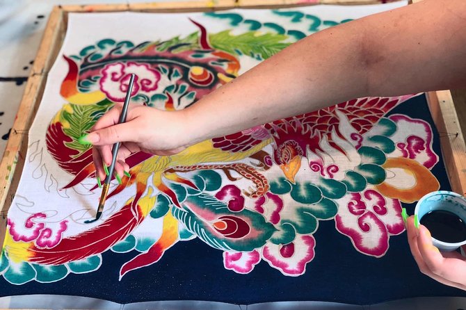 Make and Paint a Malaysian Batik Scarf in Aventura, Florida - Key highlights worth your attention