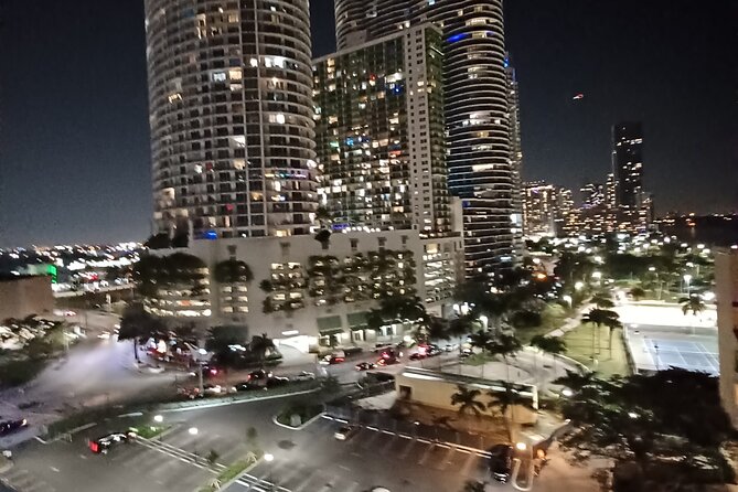 MIA airport and Port of Miami luxury private transfers - Wi‑Fi, Bottled Water, and Multilingual Drivers