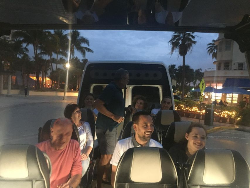 Miami: 2-Hour Guided Panoramic City Tour by Night - Wynwood Arts District: the street-art neighborhood with breathing room