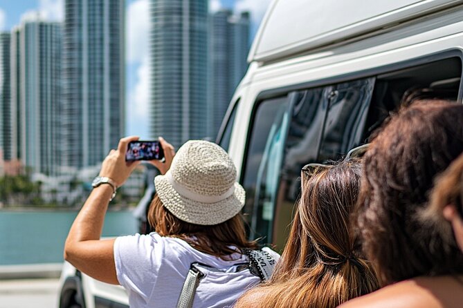 Miami 3 in 1 City Tour: South Beach, Wynwood & Little Havana - South Beach: Art Deco Highlights, Ocean Drive Lore, and Casa Casuarina Views