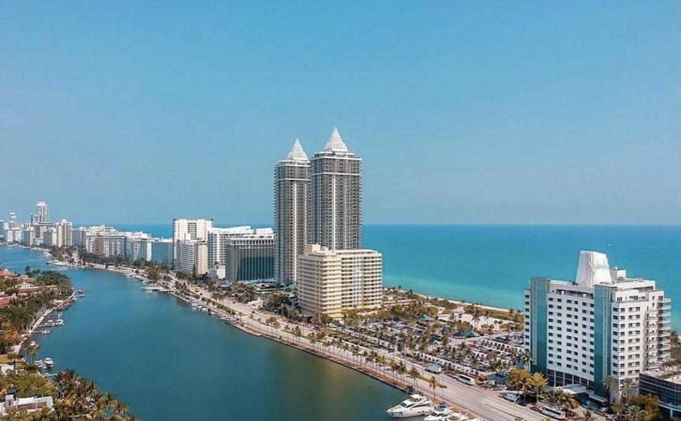 Miami 50-Minute Airplane Tour: Beaches, Islands & Downtown - Fisher Island to South Beach: Luxury Shorelines and Art-Deco Energy