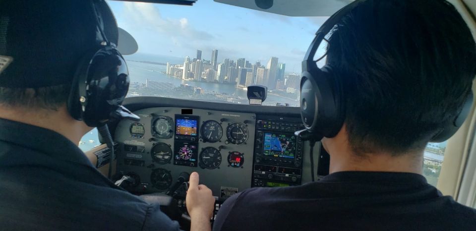 Miami: 60-Minute Airplane Flight Tour - Key things to know before you book