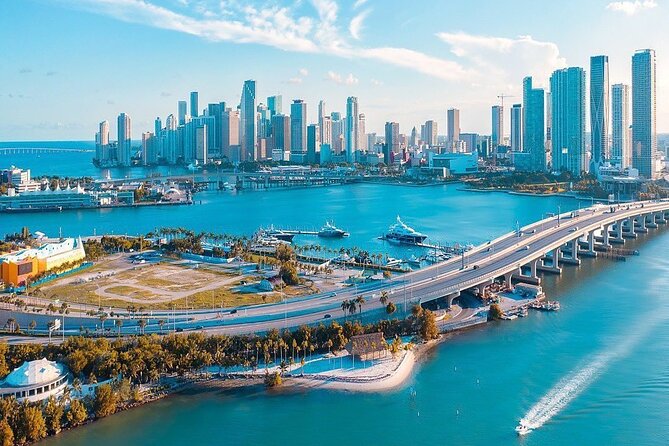 Miami Airport Executive Transfer Service - Value and Pricing: Transparent Fees for a Luxury-Style Ride