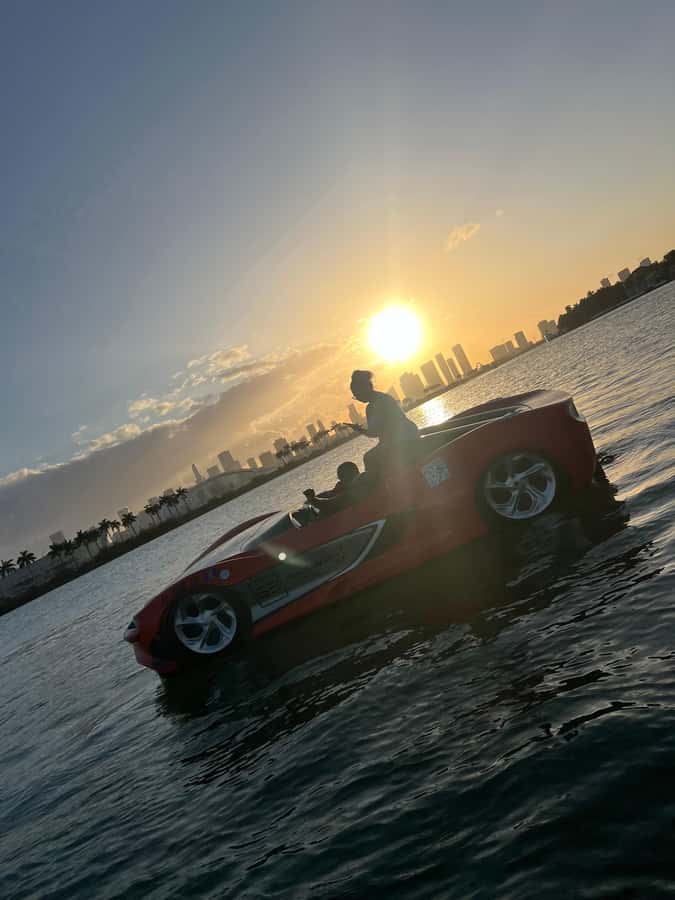 Miami Beach: 1 Hour Jetcar Rentals & 30min Celeb Boat Tour - South Beach check-in on Collins & 24th: quick, simple, and very hands-on