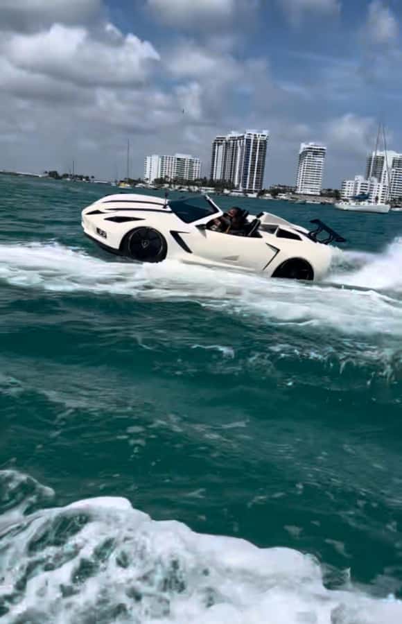 Miami Beach: 1 Hour Jetcar Rentals & 30min Celeb Boat Tour - What you’re actually getting in the package (and what you should plan to add)