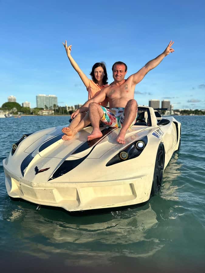 Miami Beach: 1 Hour Jetcar Rentals & 30min Celeb Boat Tour - The 30-minute celebrity boat tour: get your Miami bearings first