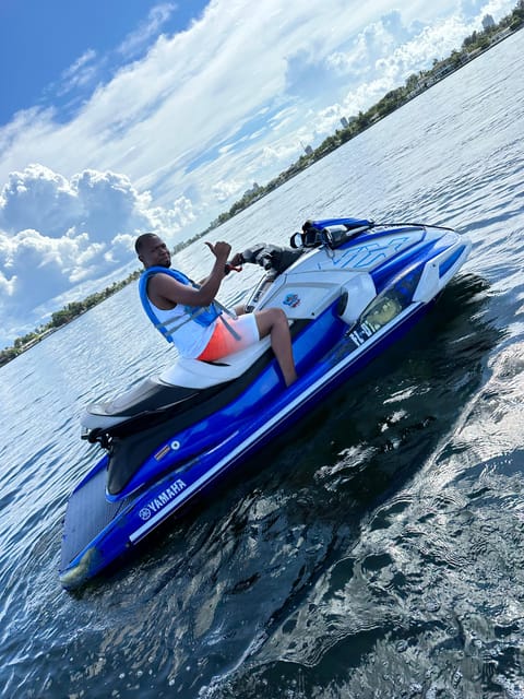 Miami Beach: Boat Ride and Jet Ski Rental - The Safety Briefing and Wildlife Watching Part of the Middle Hour