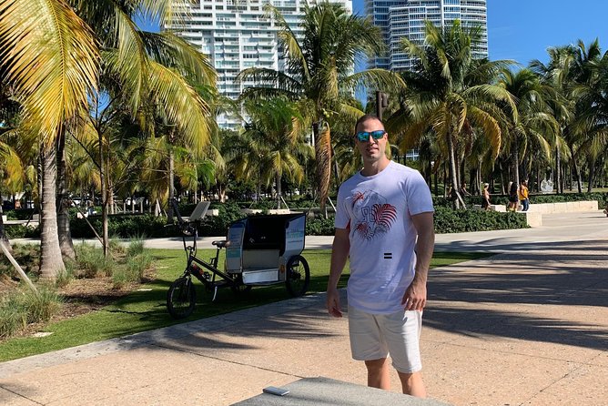 Miami Beach Pedicab Tour - The Art Deco story you’ll hear while you ride