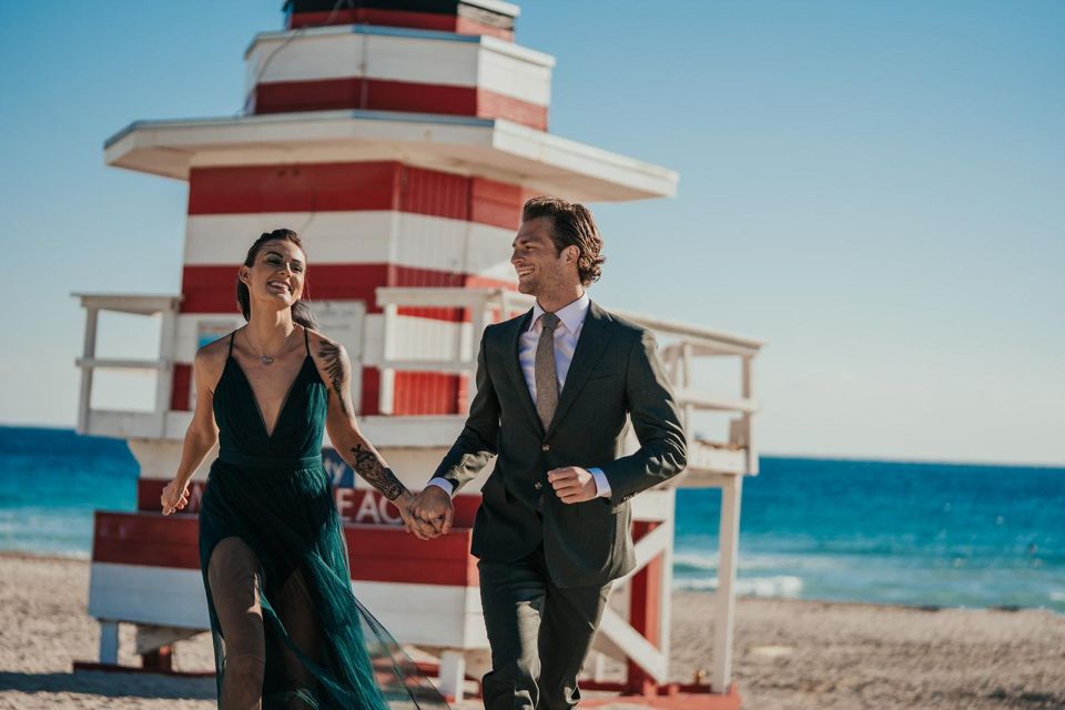 Miami Beach Professional Photoshoot - Best moments to request: couples, families, proposals, business