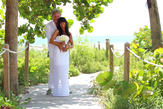 MIAMI Beach Wedding or Vow Renewal Ceremony - Legal marriage check: Florida license and the paperwork you can’t skip