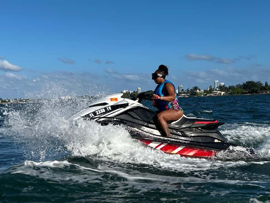Miami: Biscayne Bay Jet Ski Rental & Free Boat Ride - How the 2 Hours Unfold: Jet Boat Transfer, Riding Zone, Return