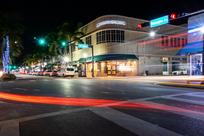 Miami Boos and Booze Haunted Pub Crawl - Meeting at Ocean Drive and Getting Your Bearings