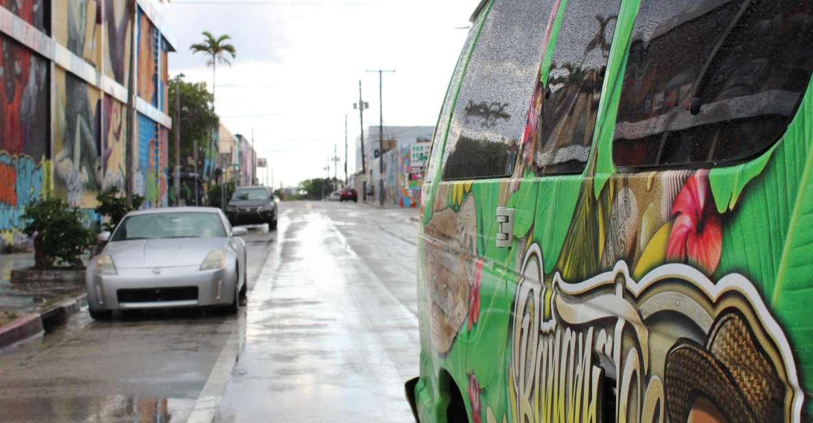 Miami: City Bus Tour with Downtown or Miami Beach Pickup - Gianni Versace’s villa: a must-see stop with a pop-culture edge