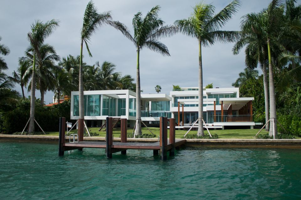 Miami: City Bus Tour with Downtown or Miami Beach Pickup - Panoramas over Fisher Island and Millionaire’s Row