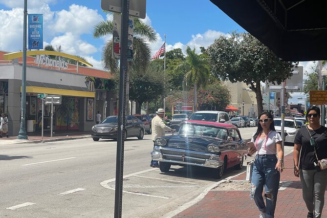 Miami City Half-Day Bus Tour with Optional Cruise - Where the tour starts: Lincoln Road and getting oriented fast