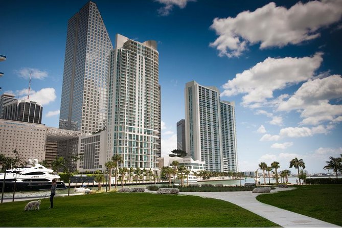 Miami City Tour and Biscayne Bay Cruise with Hotel Transportation - Wynwood Walls: Street Art Stop That Can Shift