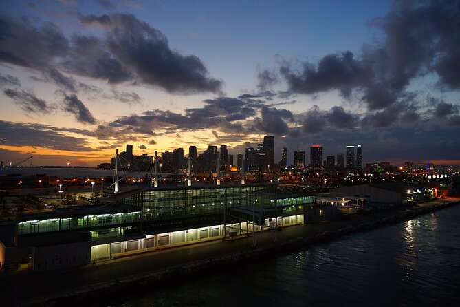 Miami Cruise of Celebrity Homes and Biscayne Bay - Your narrated route: skyline, Bayside, the port, and Downtown Miami