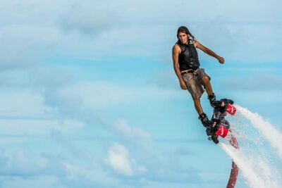 Miami: Flyboarding Experience - Off Pier 9: How the Instructor Helps You Fly in the Water