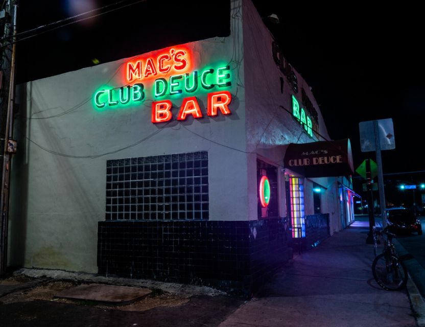 Miami: Ghosts, Boos and Booze Haunted Pub Crawl - Stop 3: The Tides Hotel and the Feel of Old Miami Night Air
