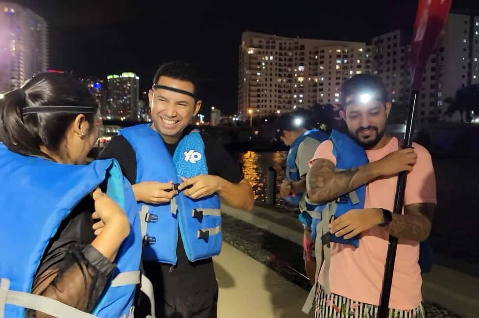 Miami: Guided LED-Lit Kayak Night Tour with Drinks - Downtown Skyline Photos from the Middle of the City